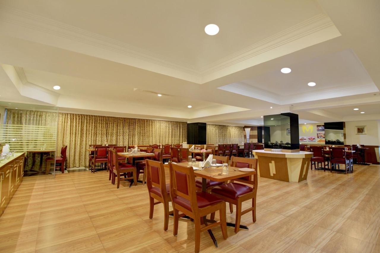 Monarch Brigade Road Hotel Bangalore Eksteriør billede