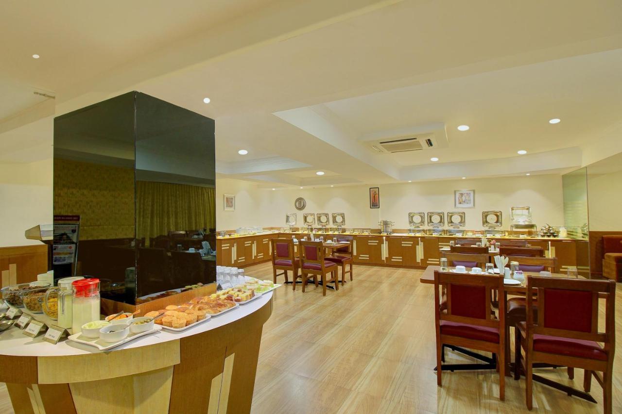 Monarch Brigade Road Hotel Bangalore Eksteriør billede