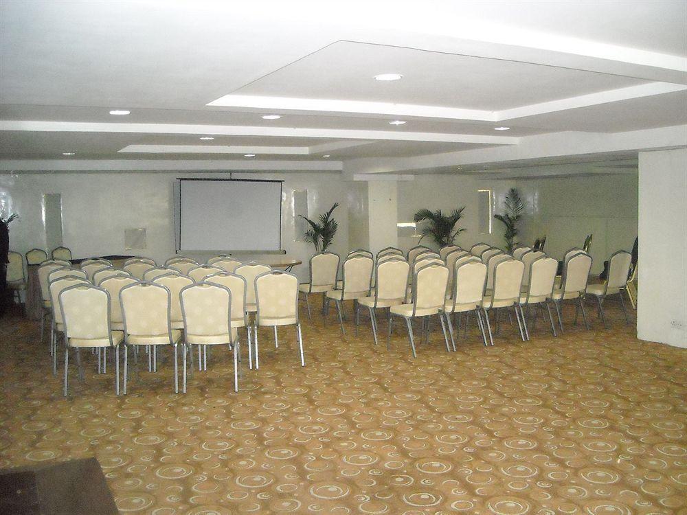 Monarch Brigade Road Hotel Bangalore Eksteriør billede