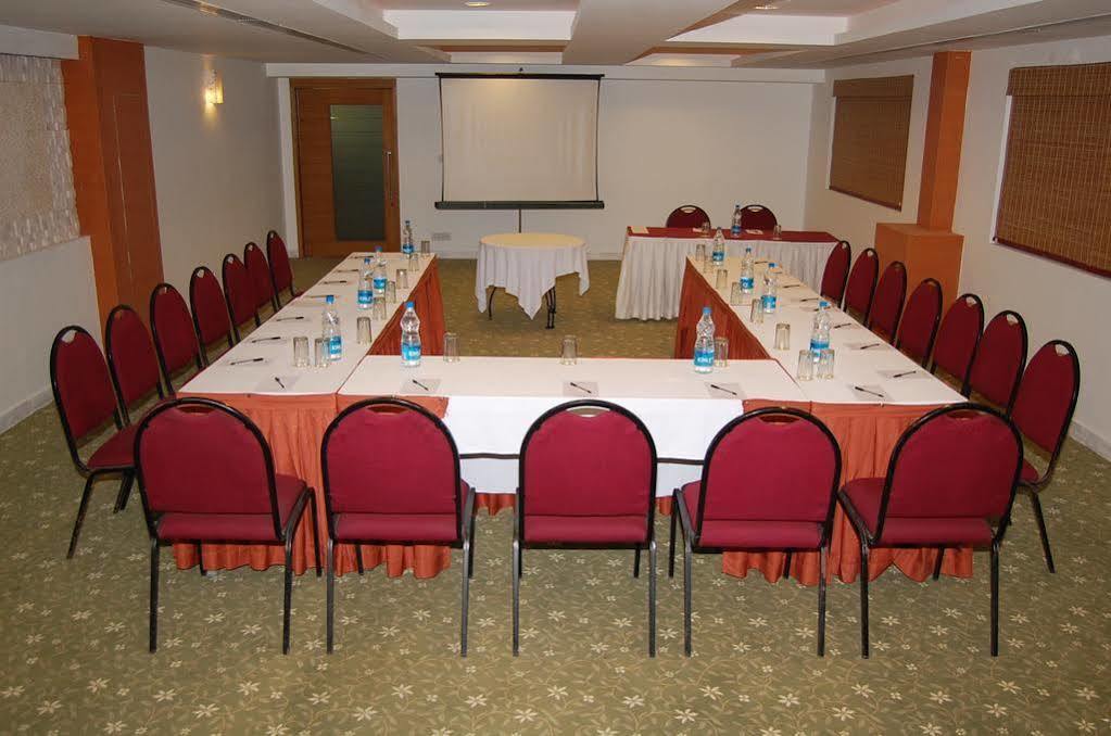 Monarch Brigade Road Hotel Bangalore Eksteriør billede